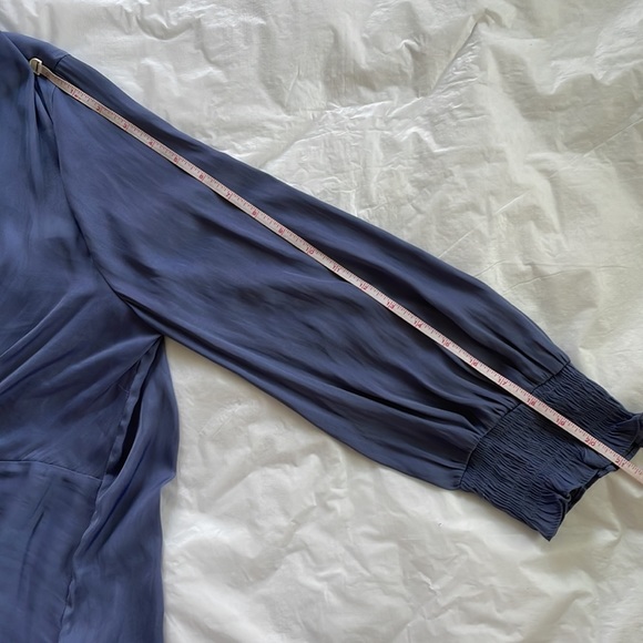 Current Air Blouse in Sky Blue Size-Large NWT - Picture 10 of 14